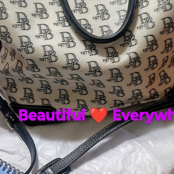 Dooney and Bourke Purse - Picture 2 of 7